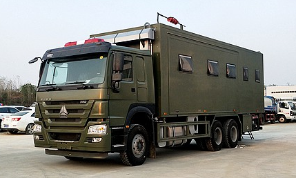 24人重汽豪沃部隊(duì)宿營(yíng)車(chē)